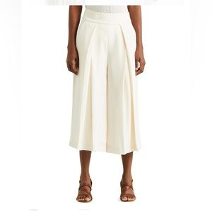 Lauren Ralph Lauren NWT crème cropped pant. Size 6. Free shipping